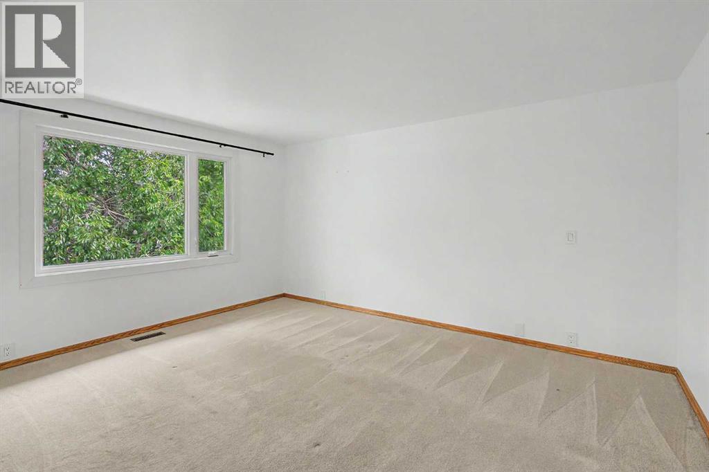 1320 116 Avenue SW - 18