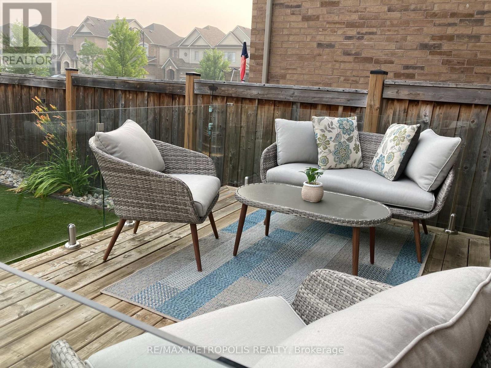 16 TREETOPS BOULEVARD - 34