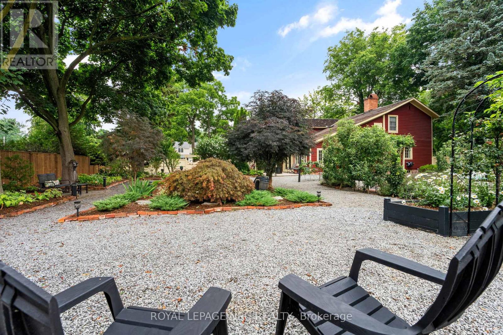 307 MISSISSAGUA STREET - 27