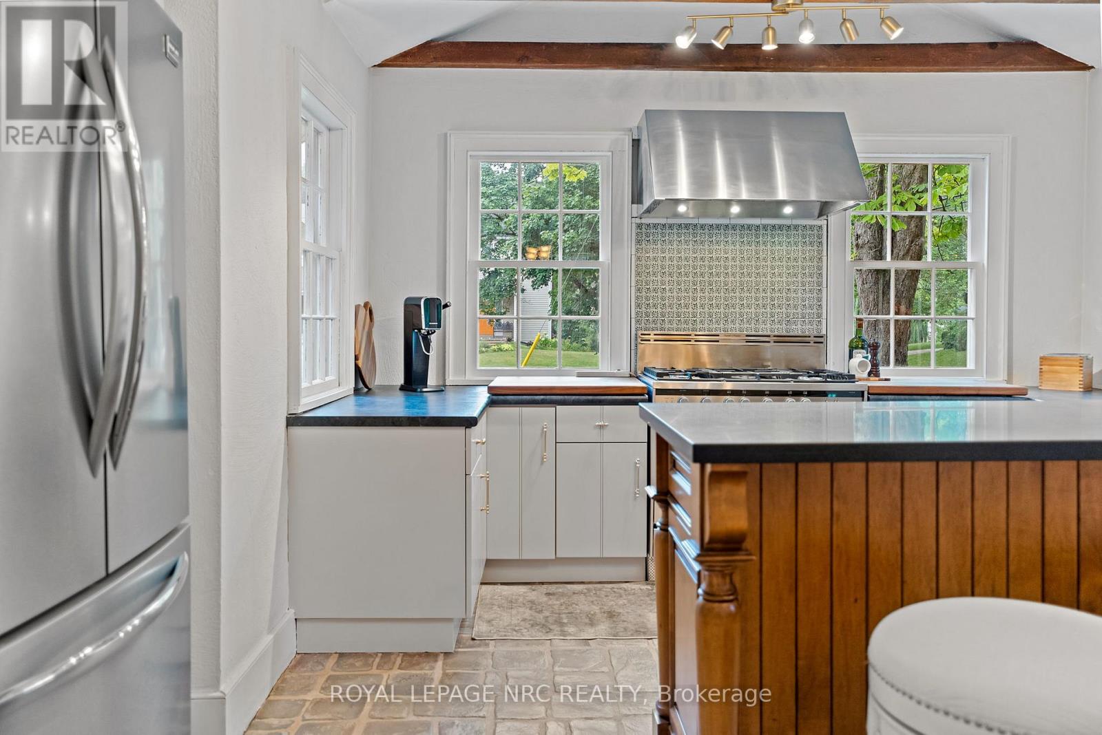 307 MISSISSAGUA STREET - 36
