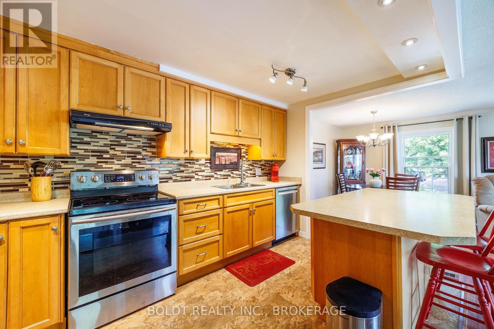 77 ELMA STREET - 11