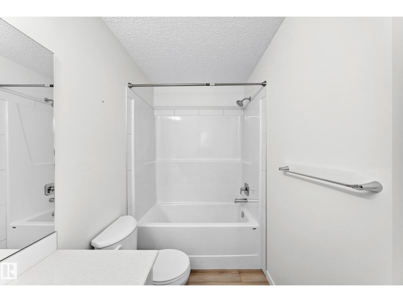 #4 905 172 ST SW - 31