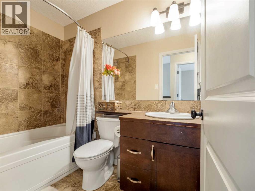 554 Margaret Sutherland Crescent N - 17