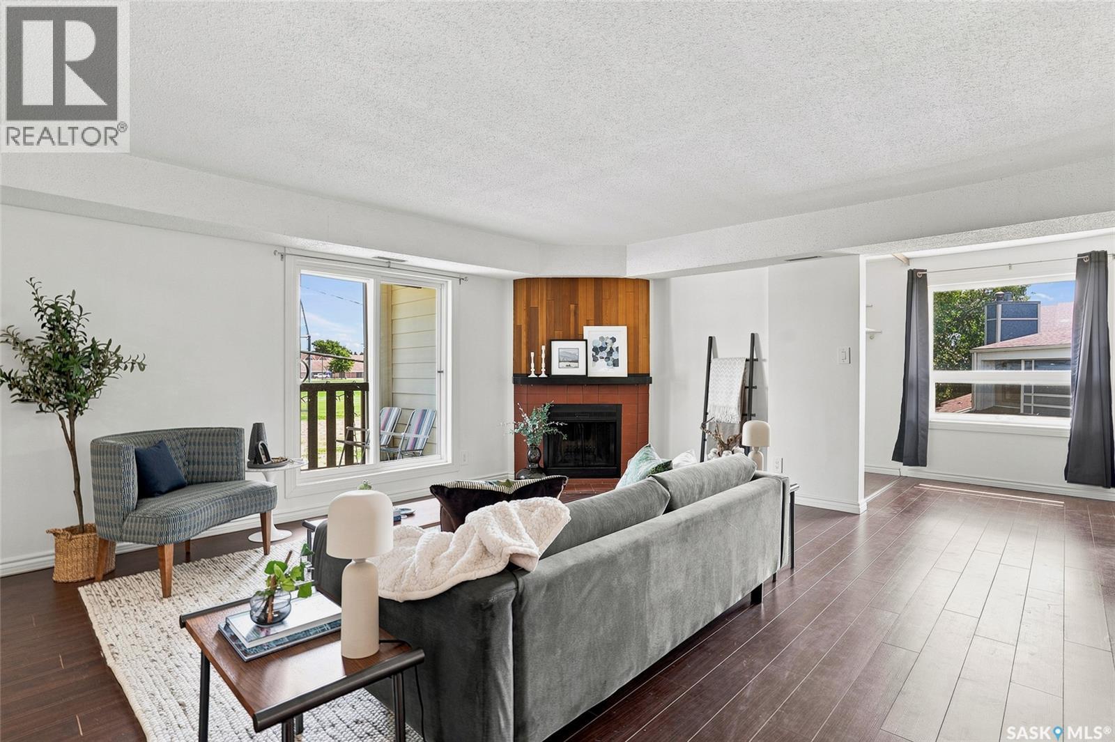 #426 425 115th STREET E - 6
