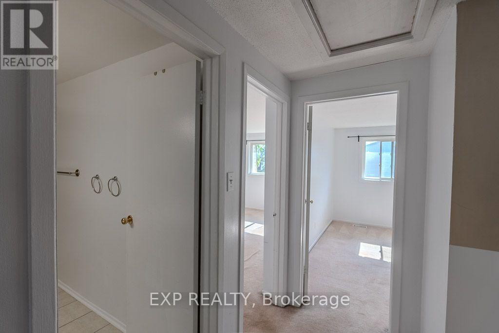 3 Bed, 2 Bath House for Rent in Ottawa – #C – 37 FORESTER CRESCENT, Ottawa – MLS# X13580314 - Image 14