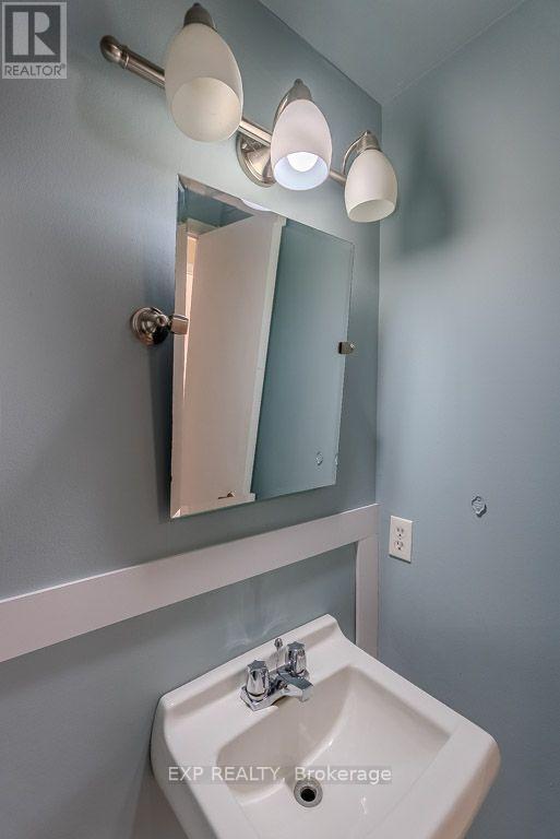 3 Bed, 2 Bath House for Rent in Ottawa – #C – 37 FORESTER CRESCENT, Ottawa – MLS# X13580314 - Image 26