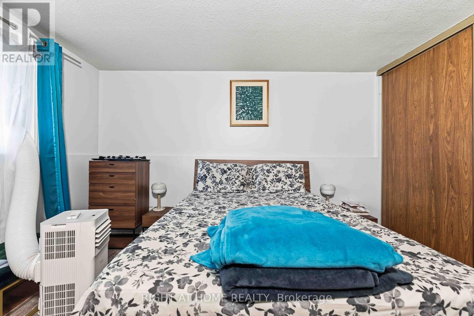 #3 500 FENERTY COURT - 26