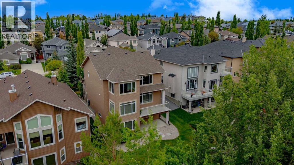 77 Royal Highland Road NW - 2