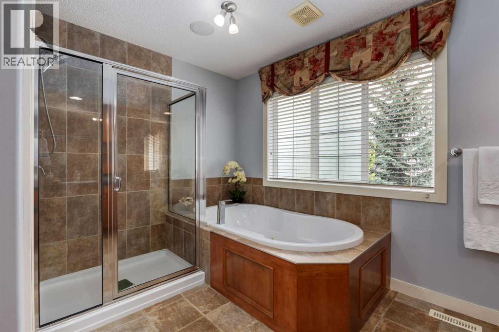 77 Royal Highland Road NW - 27
