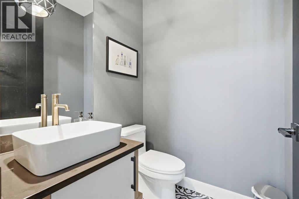 3250 18 Street SW - Image 10