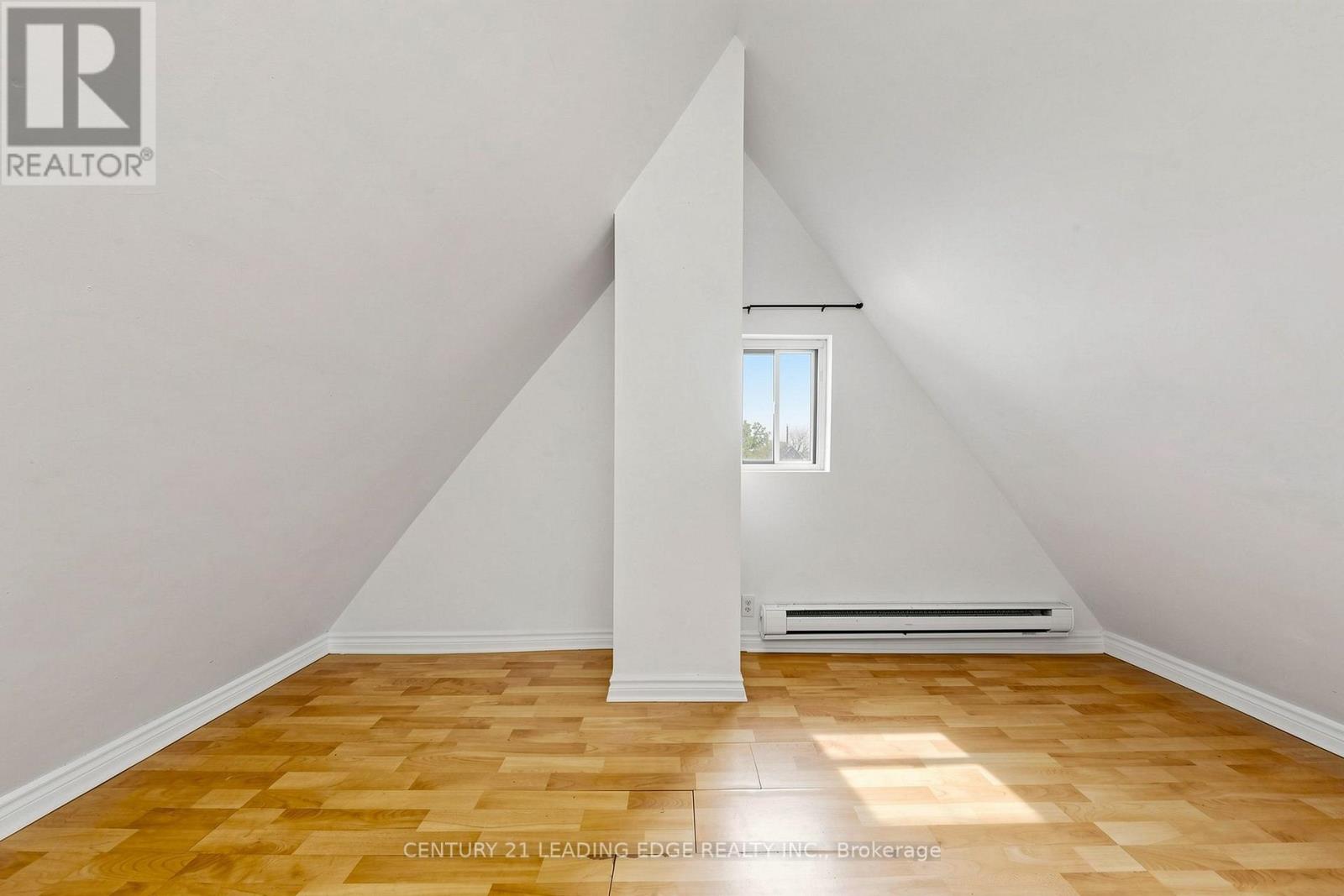 1132 DUFFERIN STREET - 16