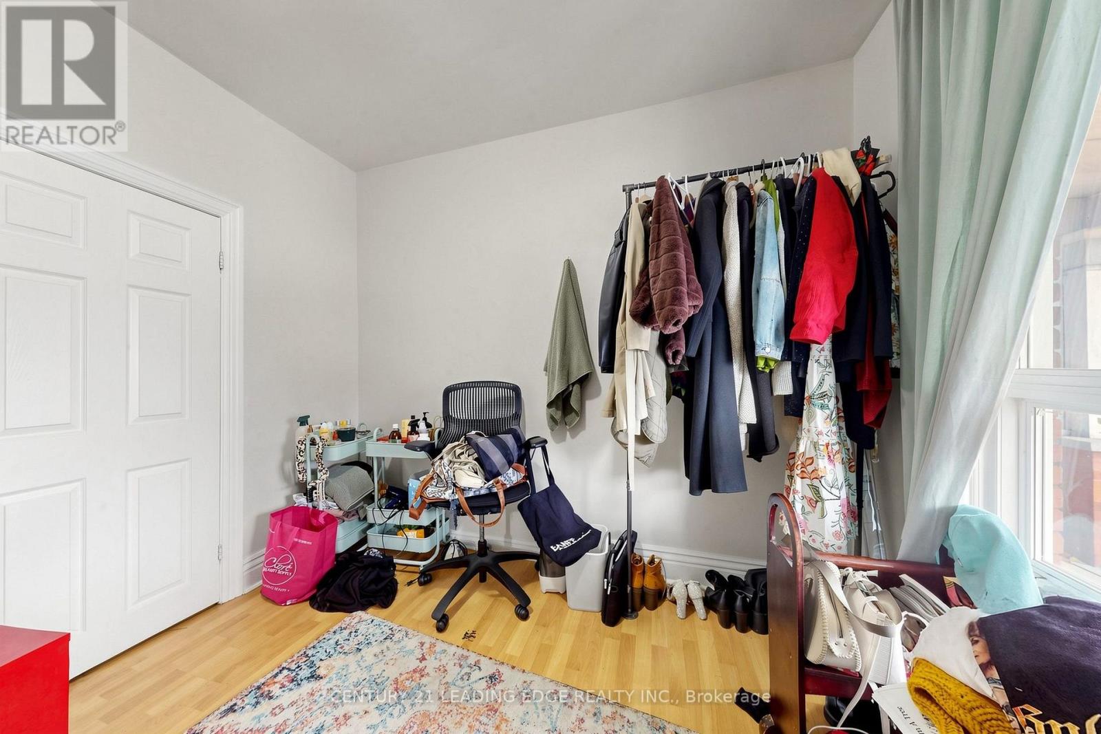 1132 DUFFERIN STREET - 24