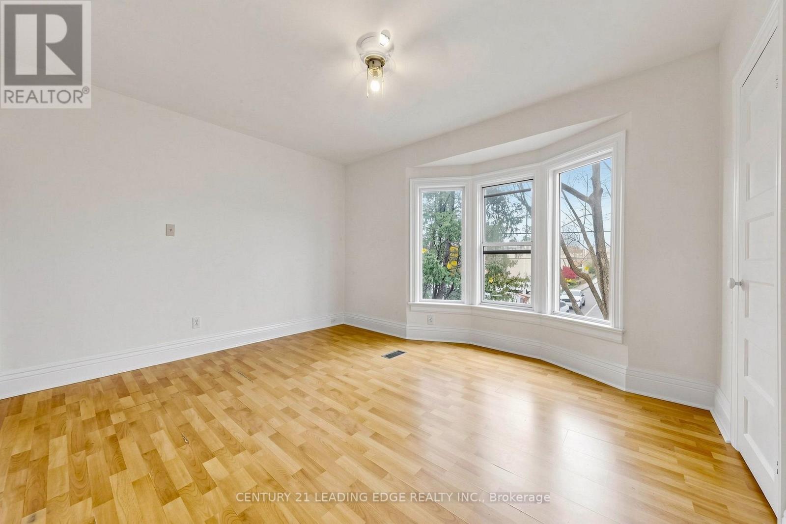1132 DUFFERIN STREET - 3