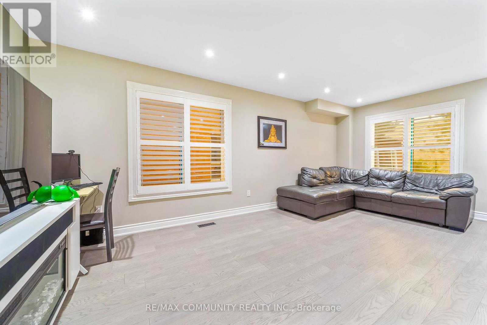 5901 SIDMOUTH STREET - 11