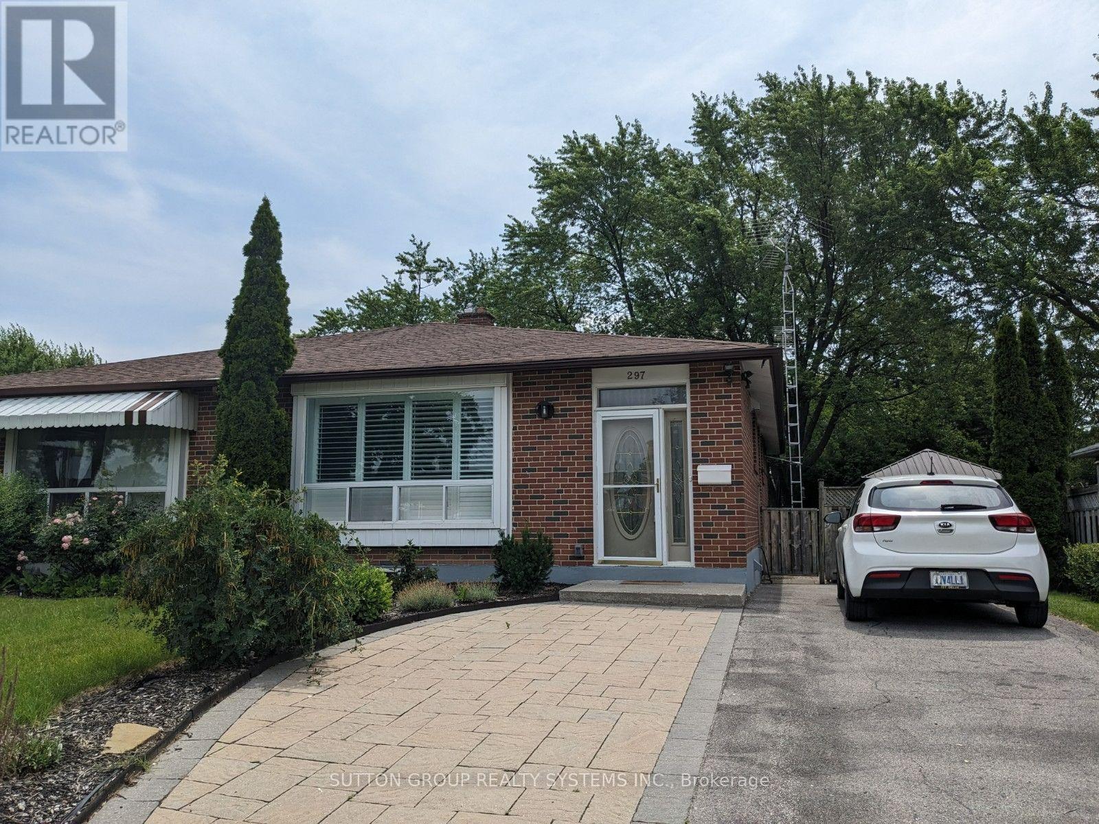 Photo of 297 Balmoral Drive