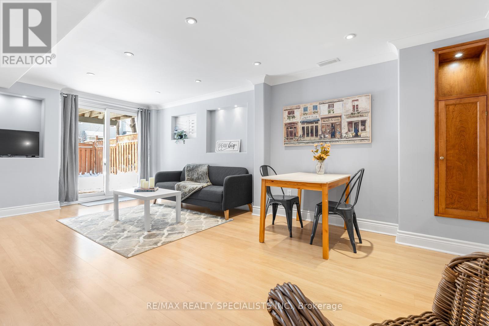 7076 GILLESPIE LANE - 34