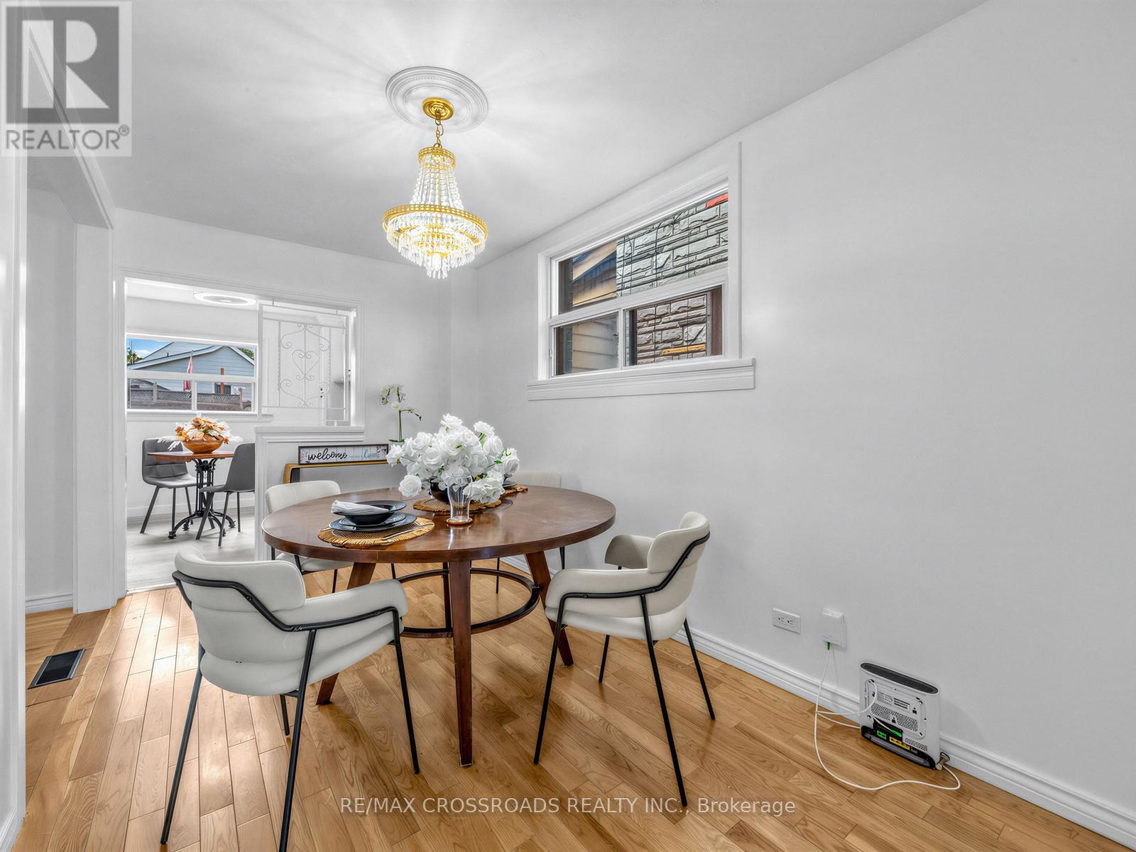 80 GRAY AVENUE - 11