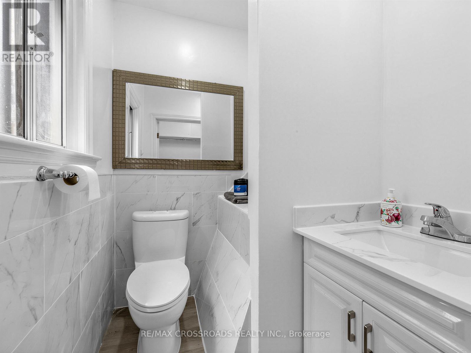 80 GRAY AVENUE - 14