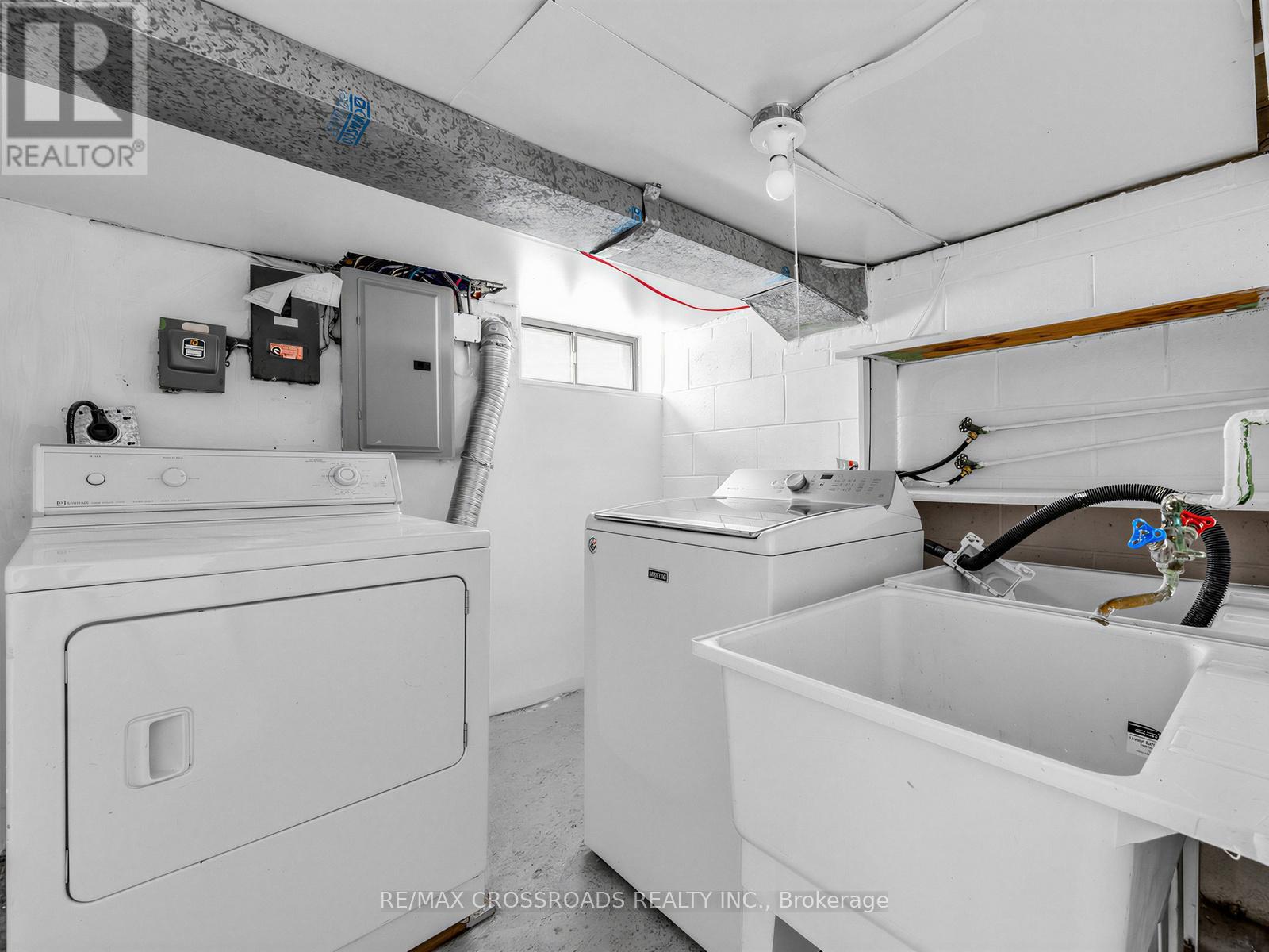 80 GRAY AVENUE - 27