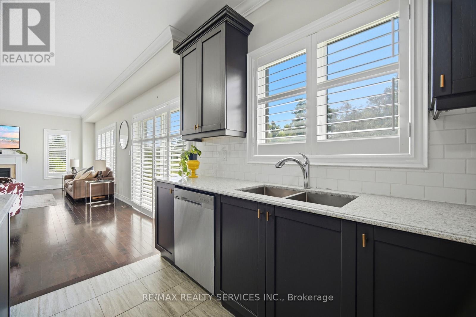 26 COUNTRY MEADOWS DRIVE - 14