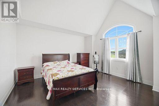 26 COUNTRY MEADOWS DRIVE - 34
