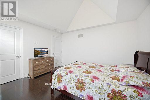 26 COUNTRY MEADOWS DRIVE - 35