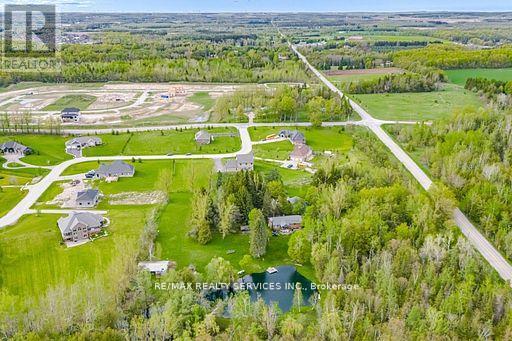 26 COUNTRY MEADOWS DRIVE - 39