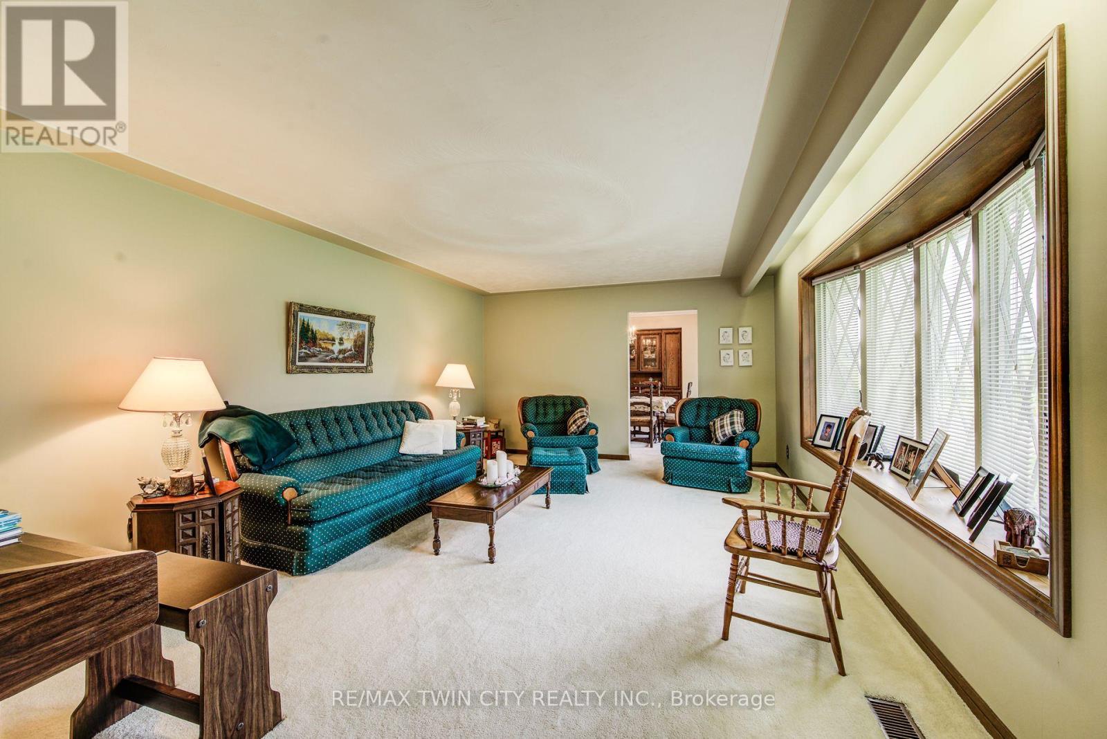 1177 PERTH STREET - 4
