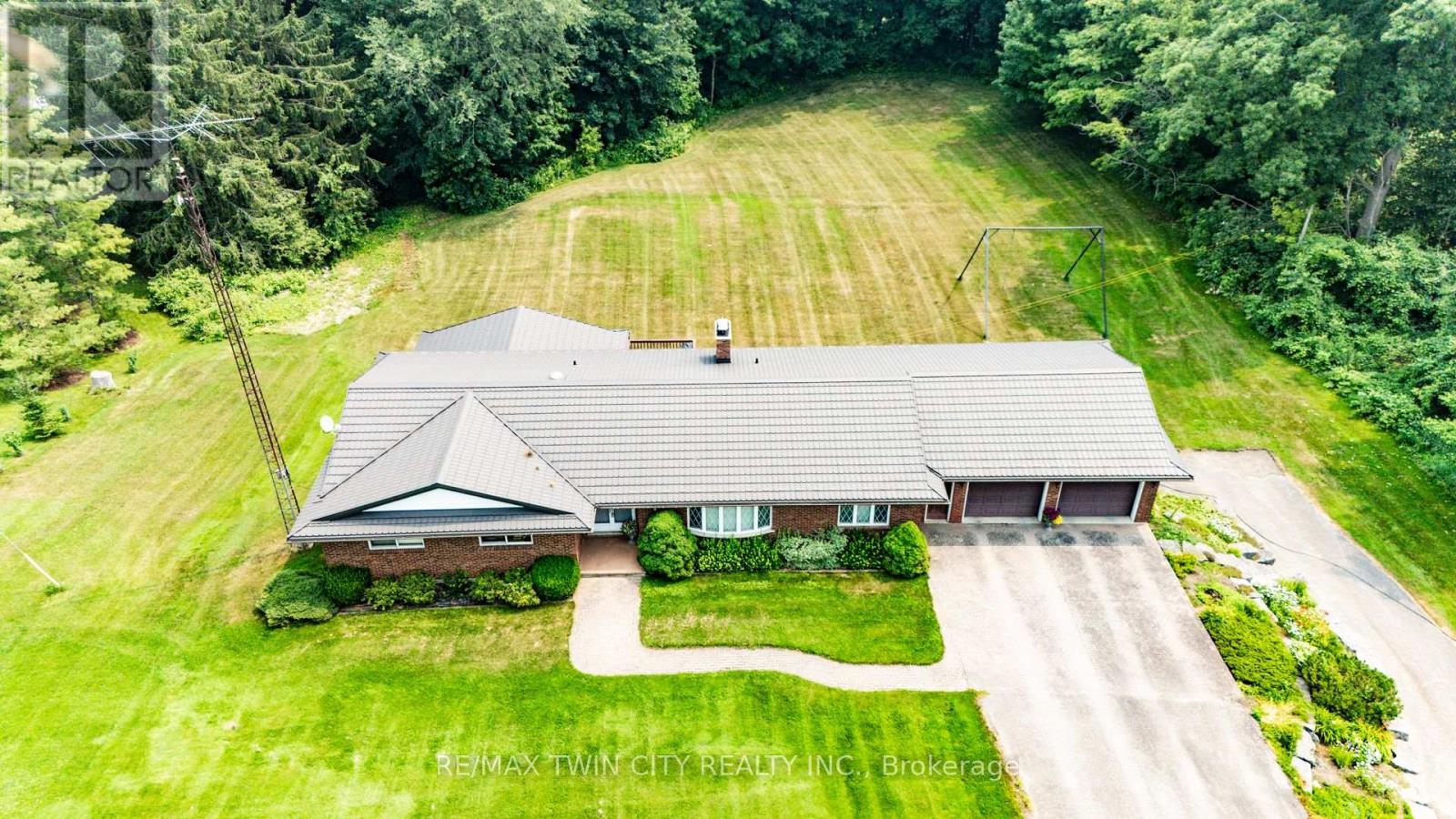1177 PERTH STREET - 40
