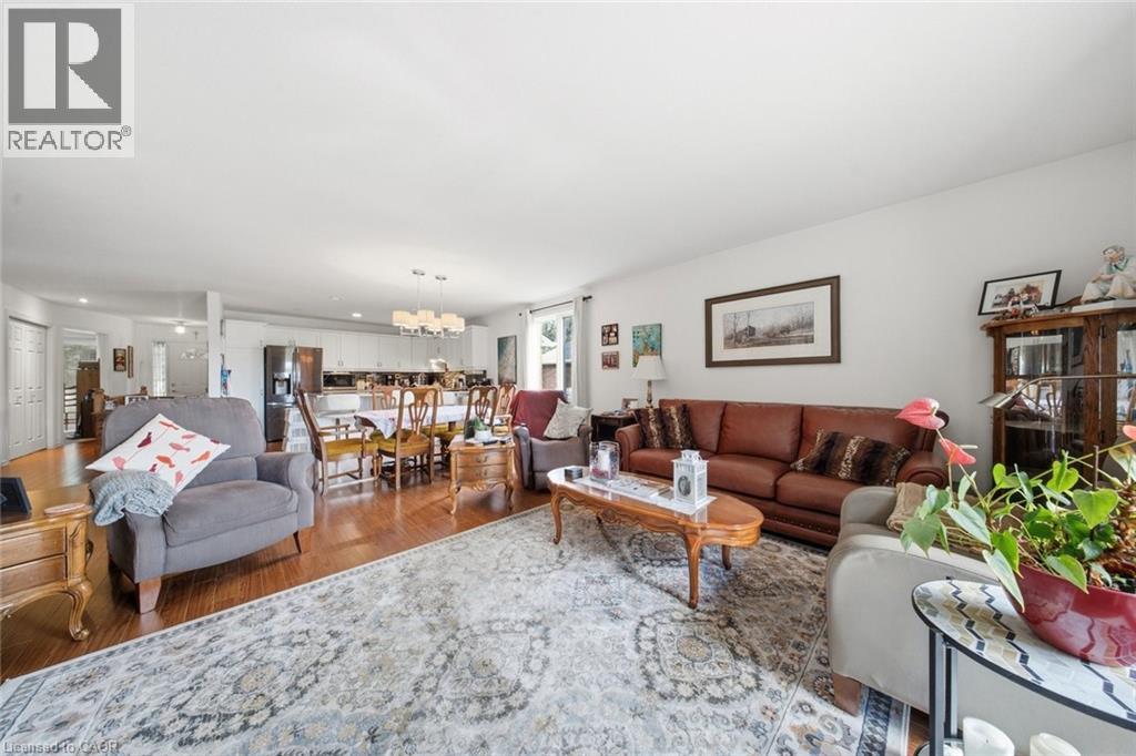 #12 74 WILSON Avenue - 9