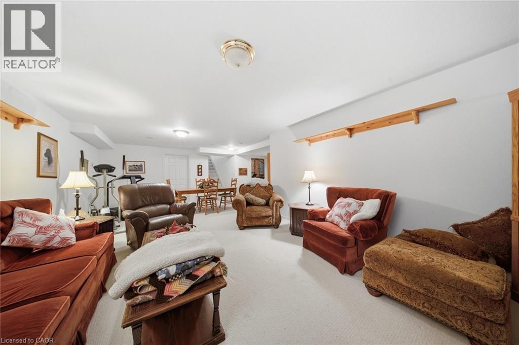 #12 74 WILSON Avenue - 25