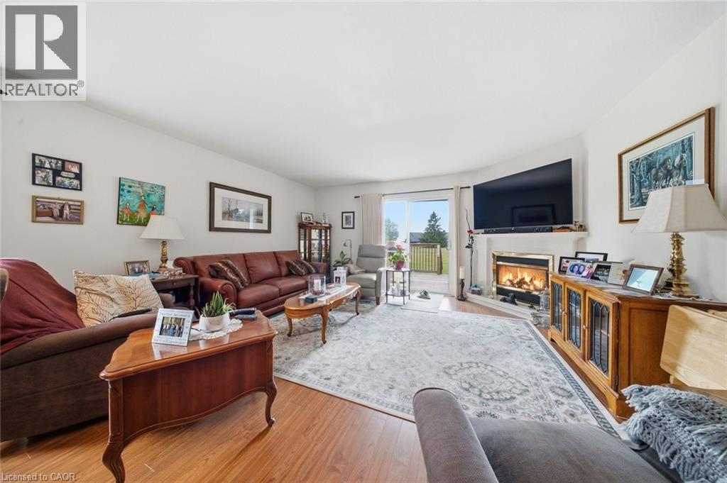 #12 74 WILSON Avenue - Image 7