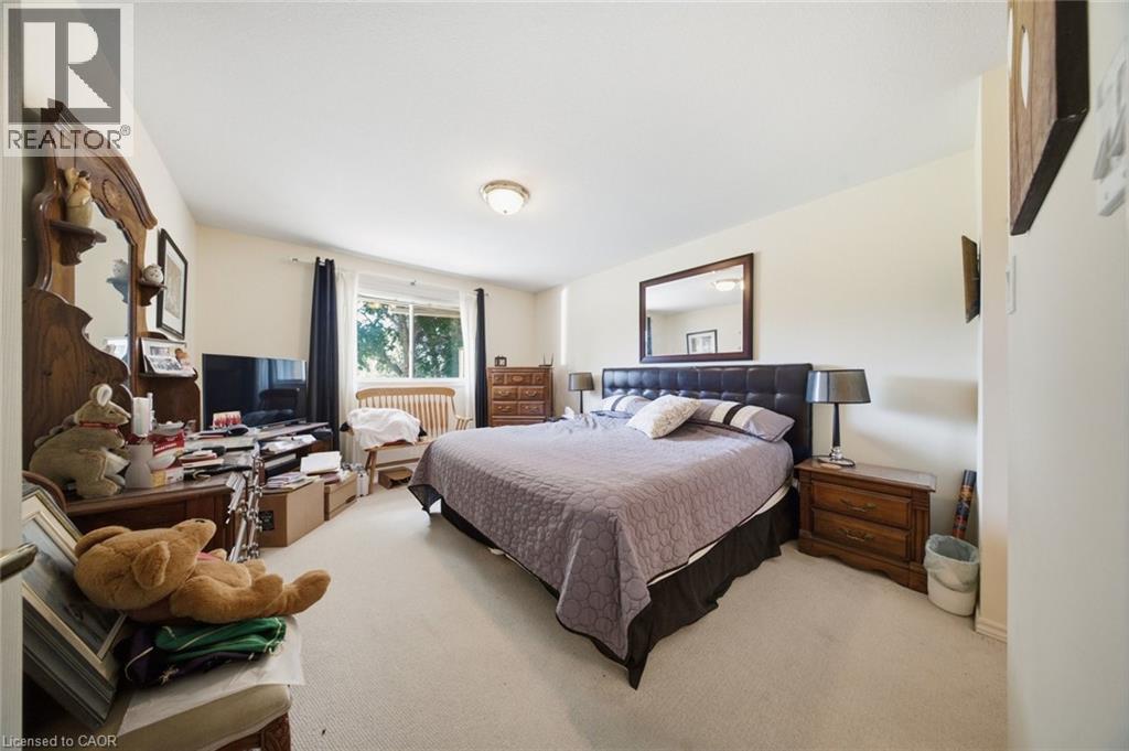 #12 74 WILSON Avenue - Image 16