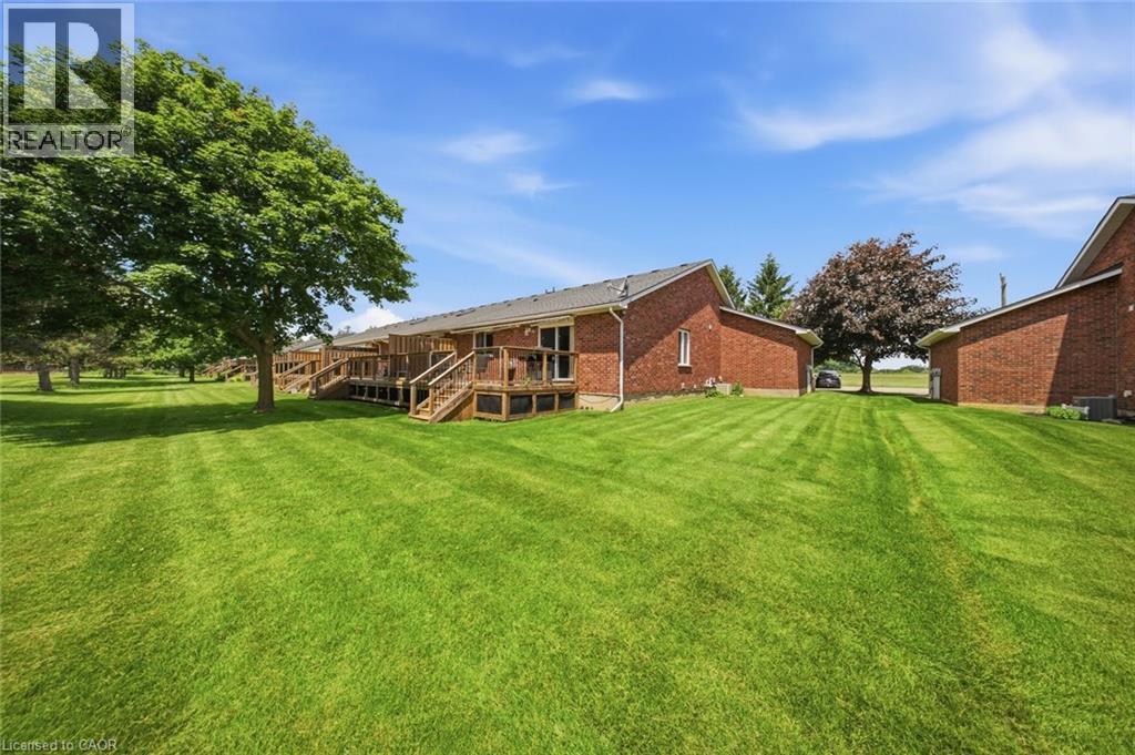 #12 74 WILSON Avenue - Image 33