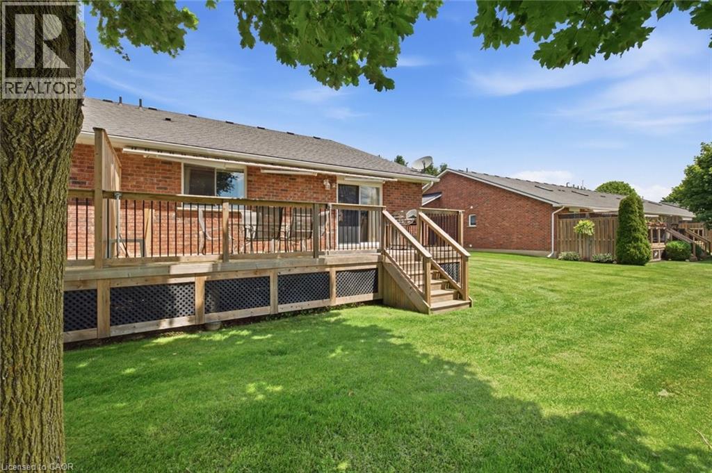 #12 74 WILSON Avenue - 36