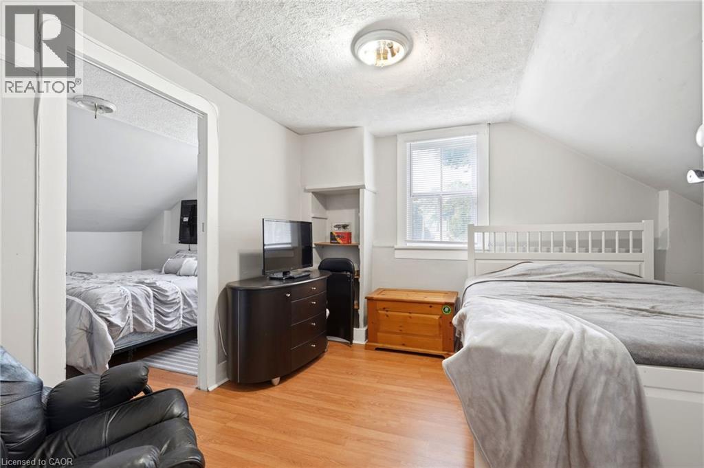 788 LAUREL Street - 20
