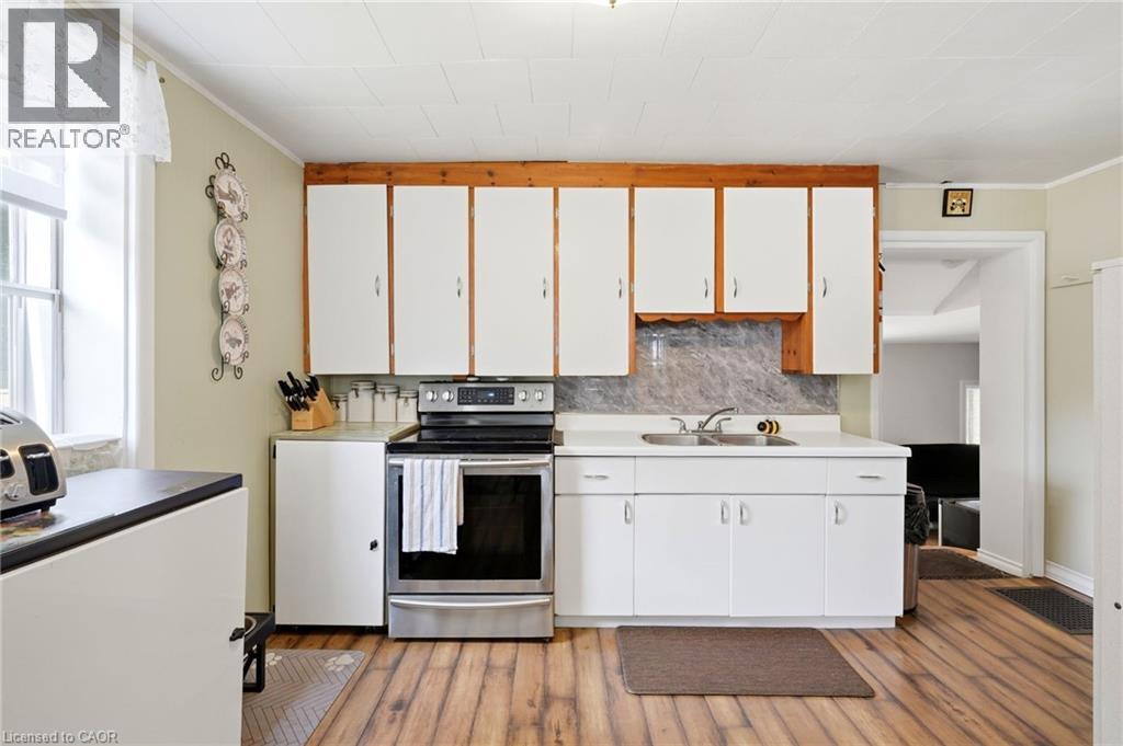 788 LAUREL Street - 6