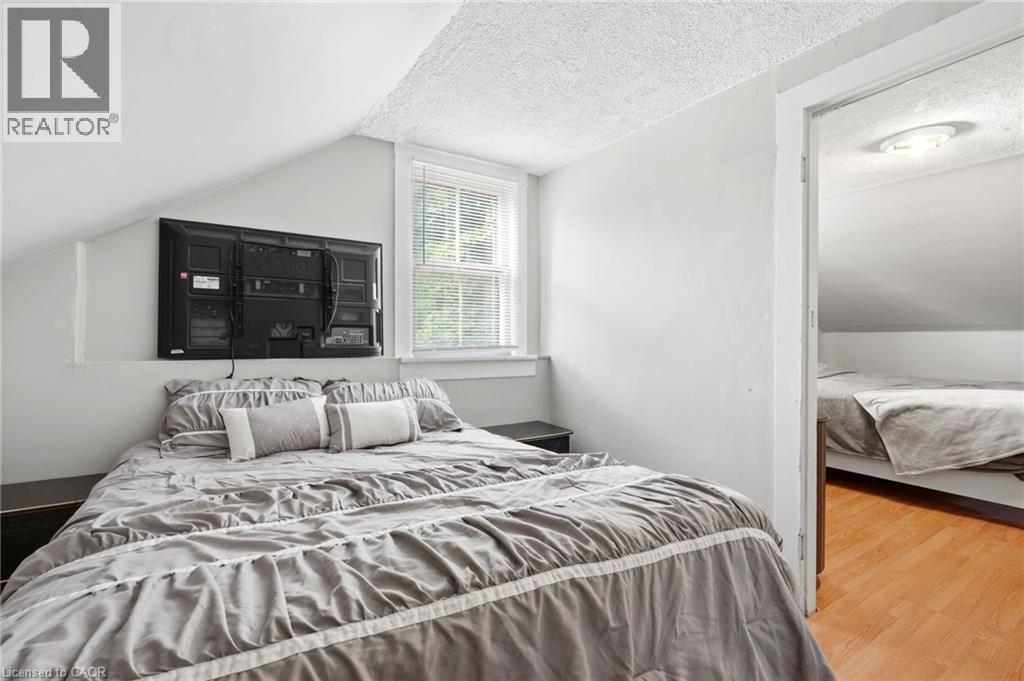 788 LAUREL Street - 23