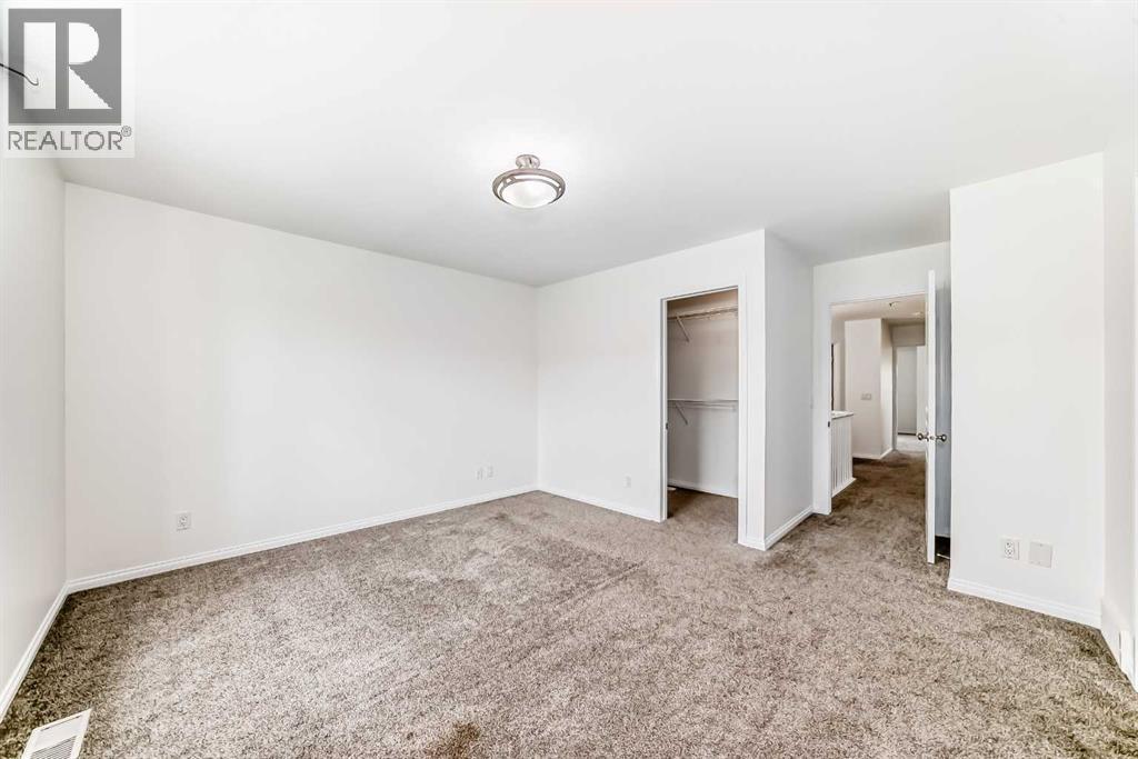 27 Aspen Hills Close SW - 12