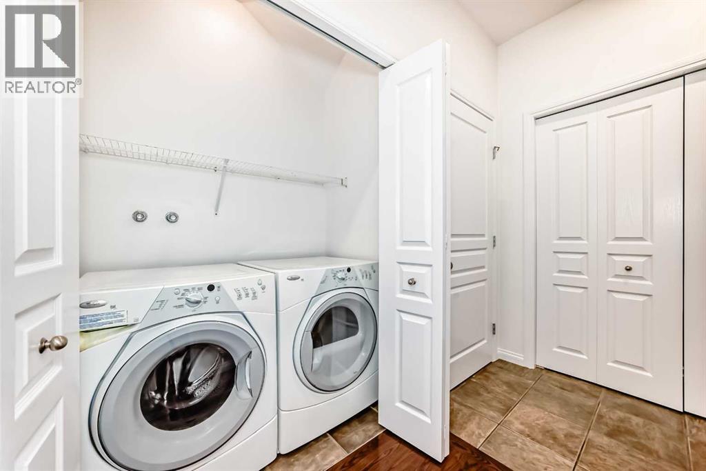 27 Aspen Hills Close SW - 23