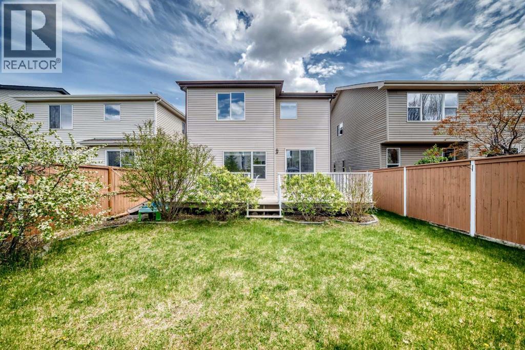 27 Aspen Hills Close SW - 31