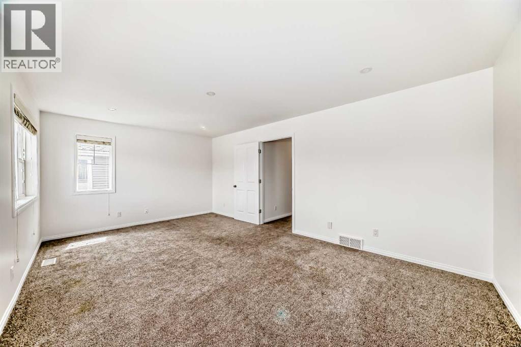 27 Aspen Hills Close SW - 18