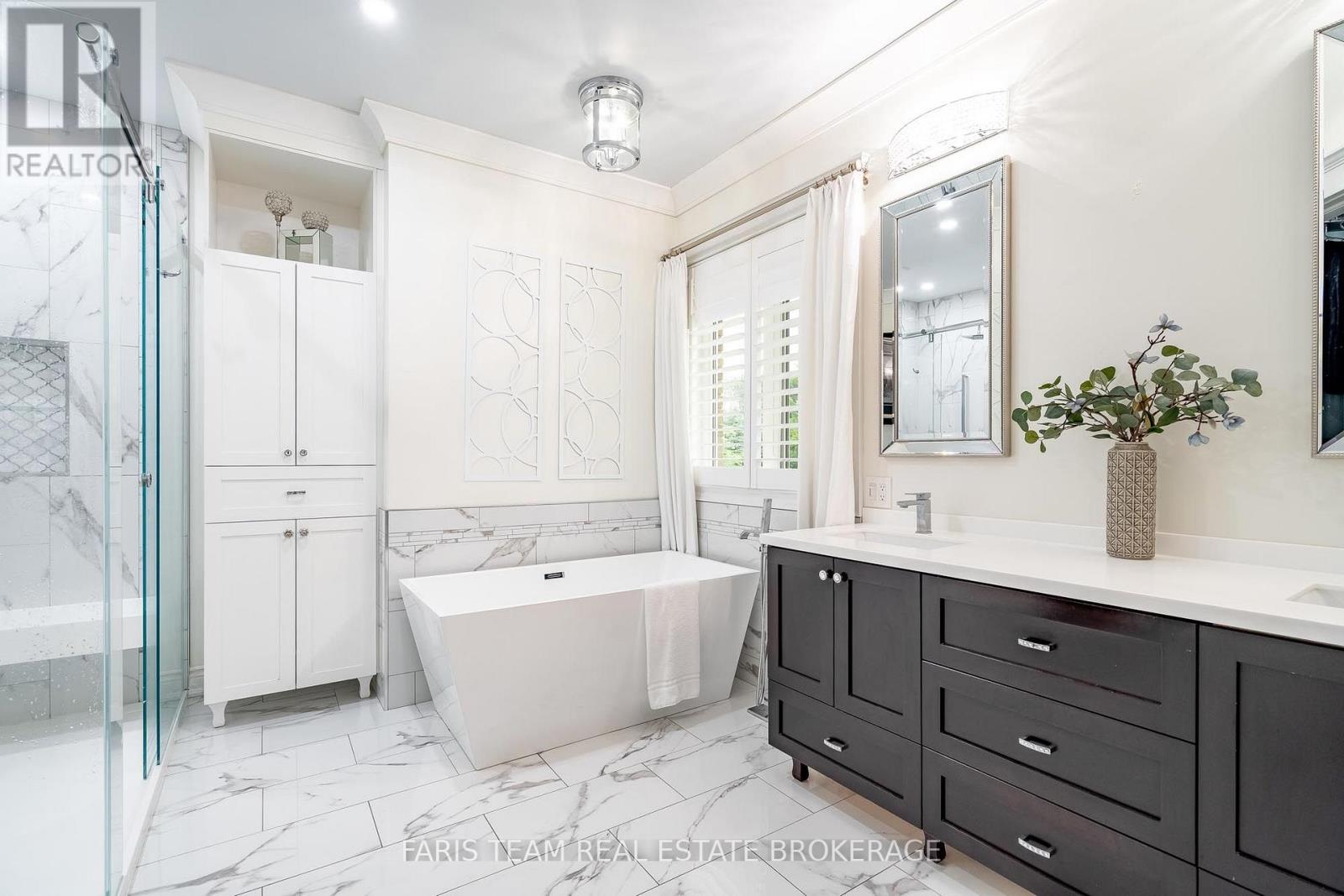 2 HARRY PARKER PLACE - 18