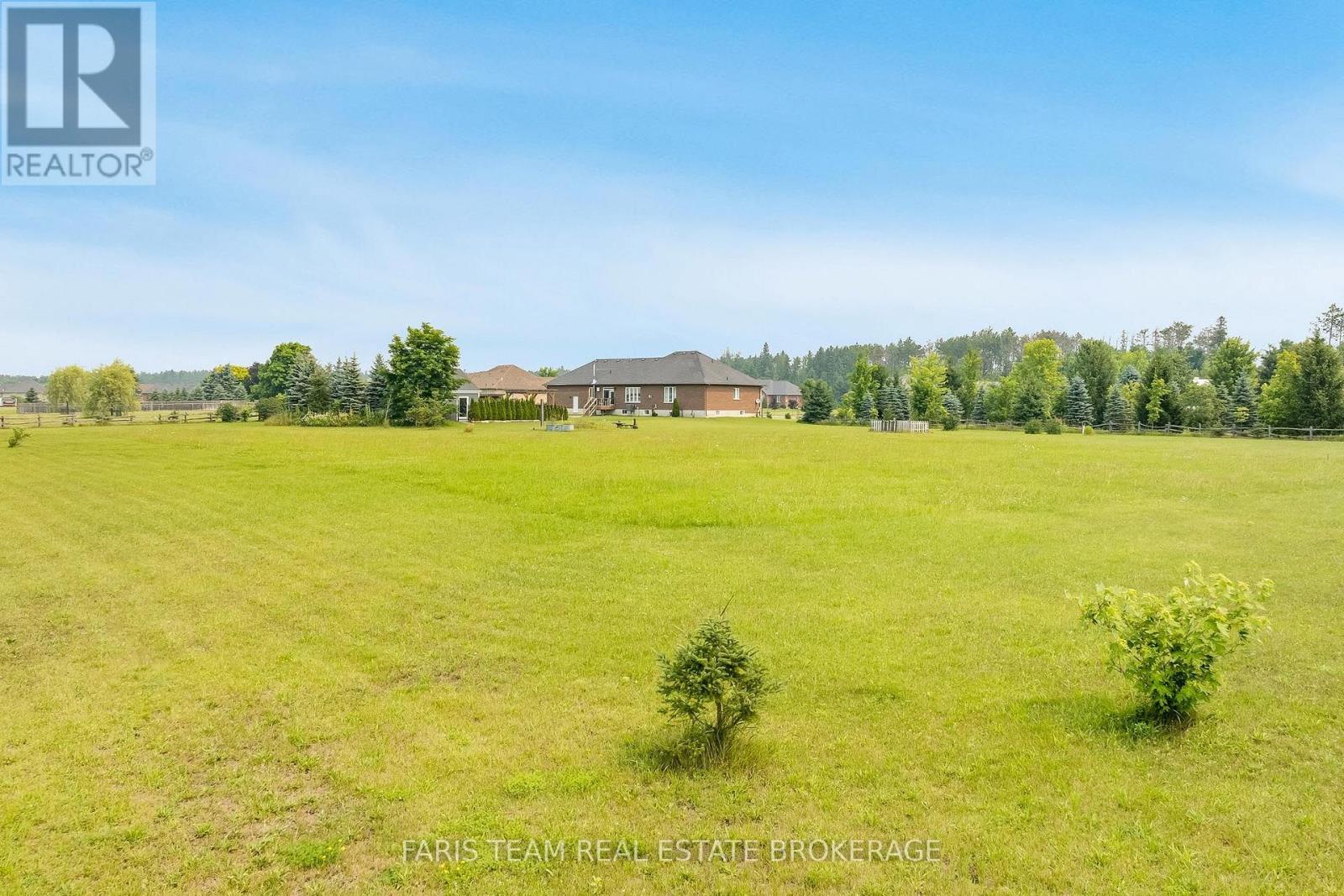 2 HARRY PARKER PLACE - 46