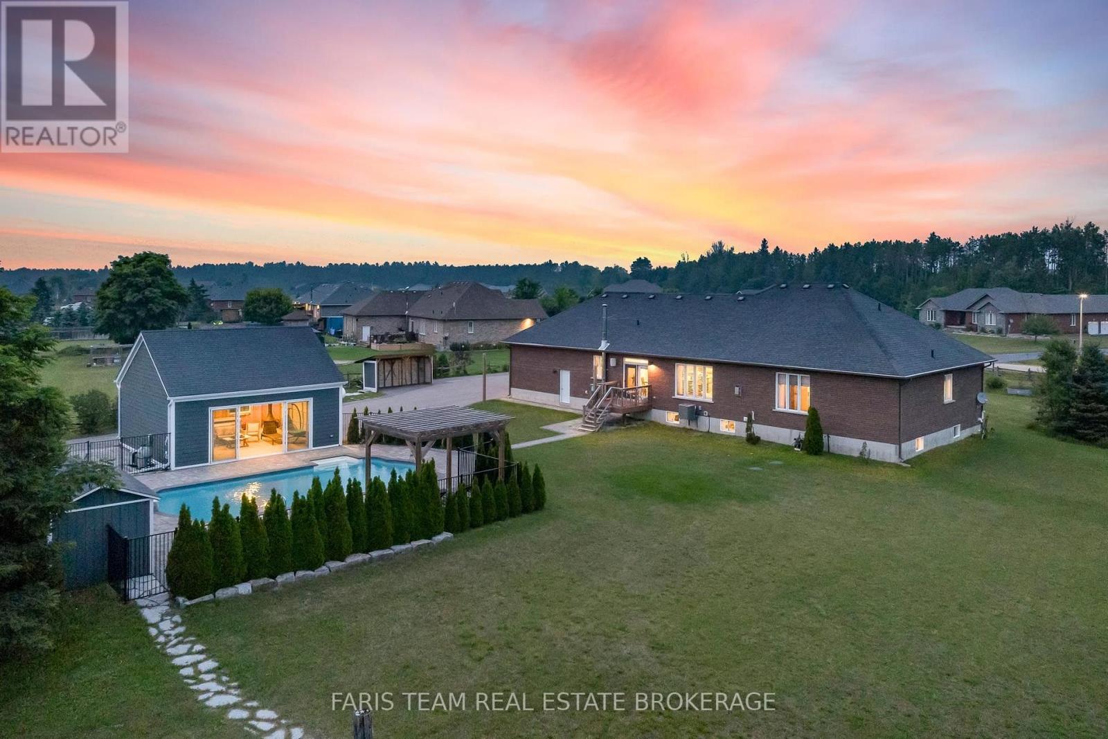 2 HARRY PARKER PLACE - 50