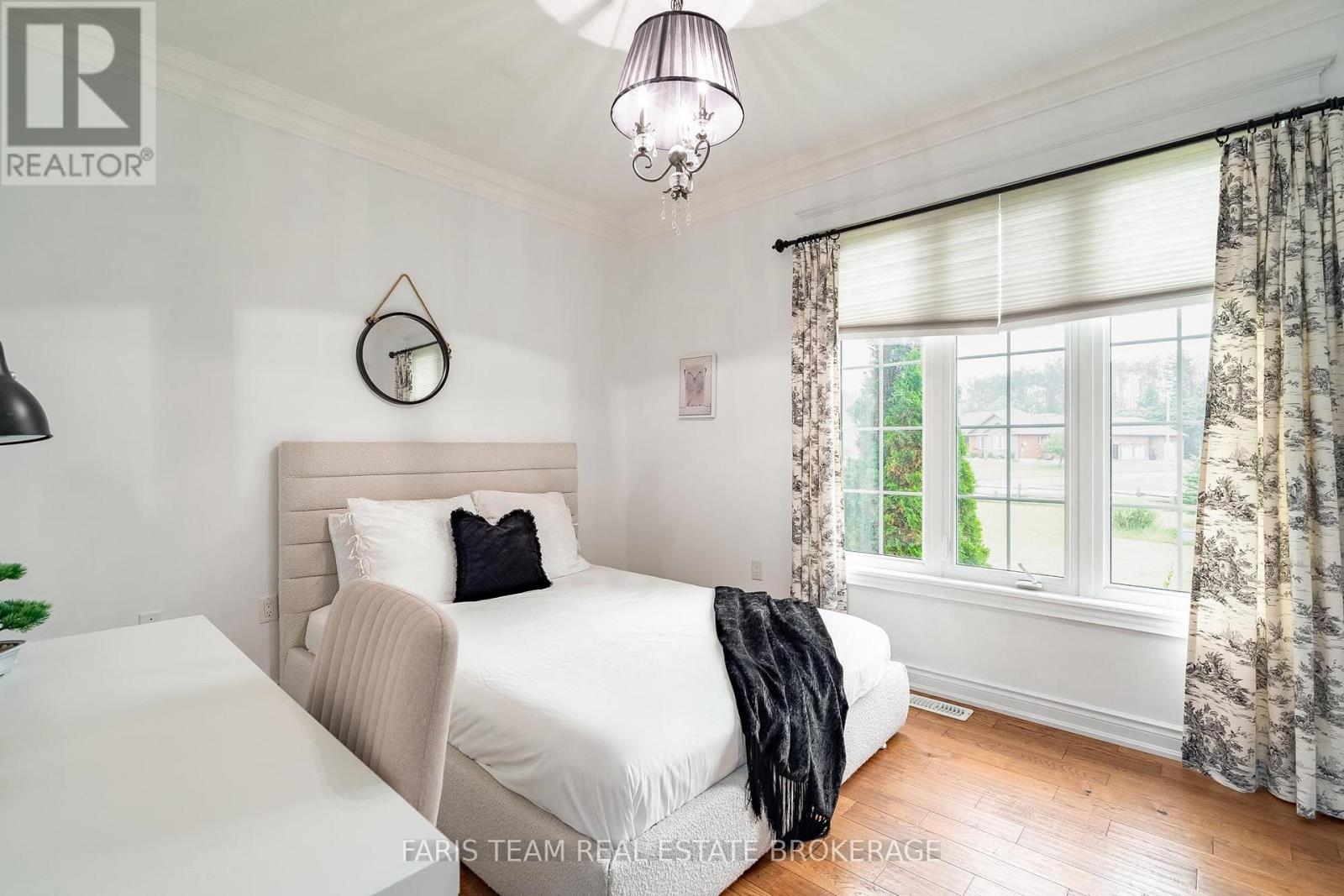 2 HARRY PARKER PLACE - 22