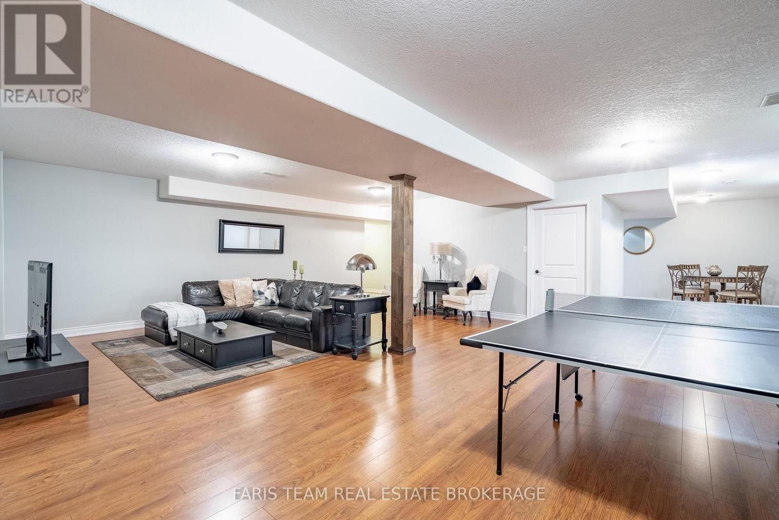 2 HARRY PARKER PLACE - 29