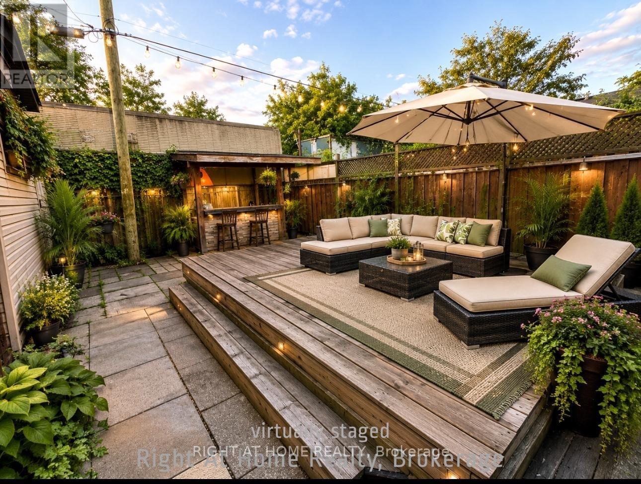 816 DUNN AVENUE N - 32