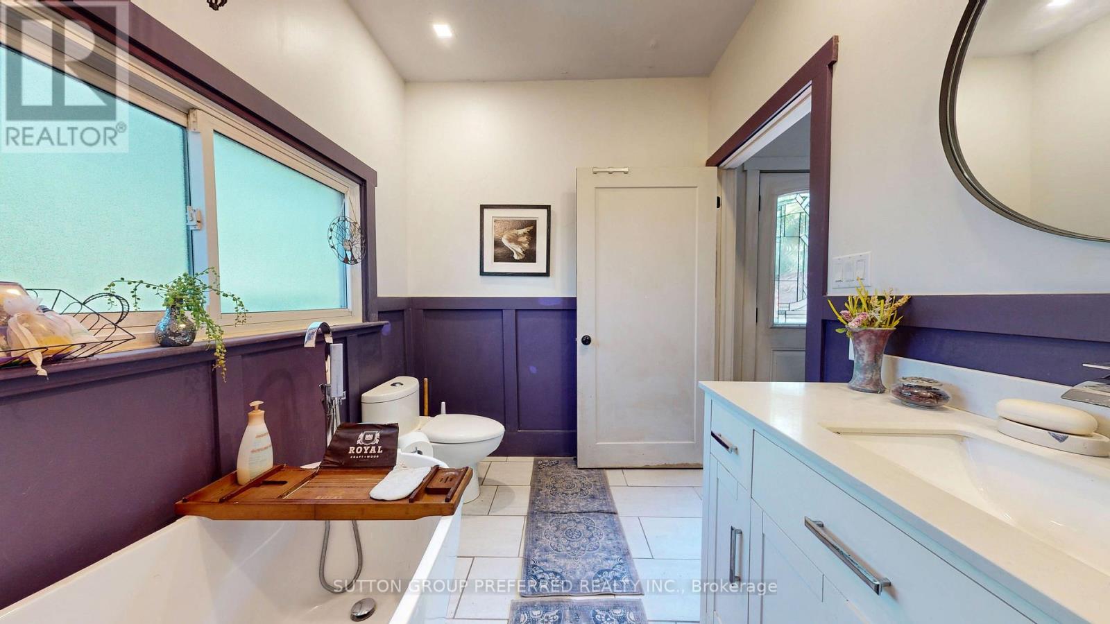 4242 COLONEL TALBOT ROAD - 21