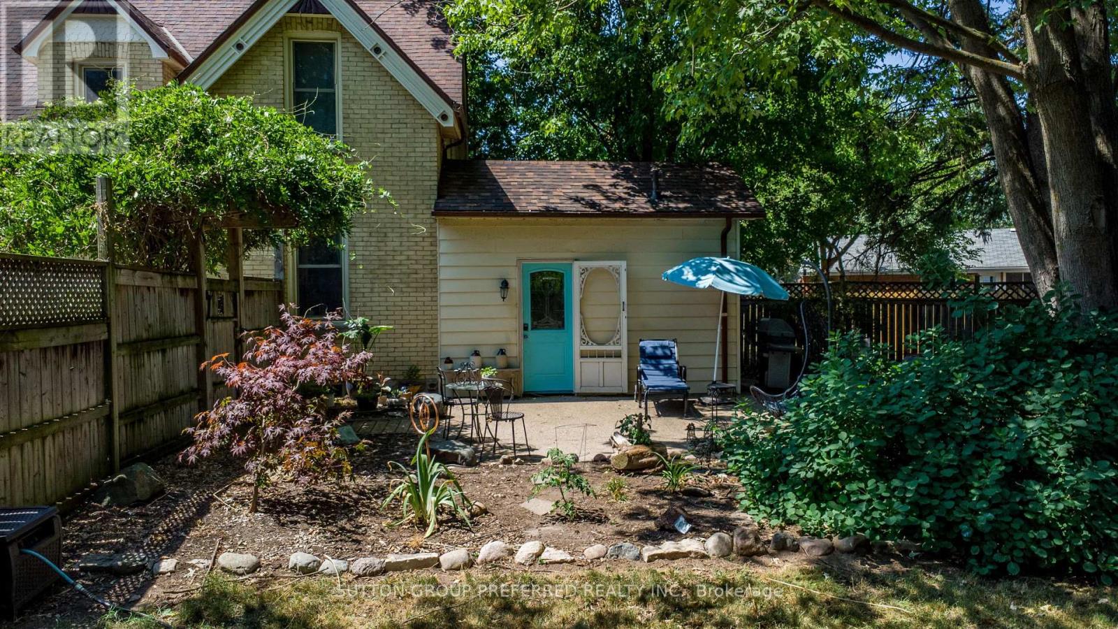 4242 COLONEL TALBOT ROAD - 33